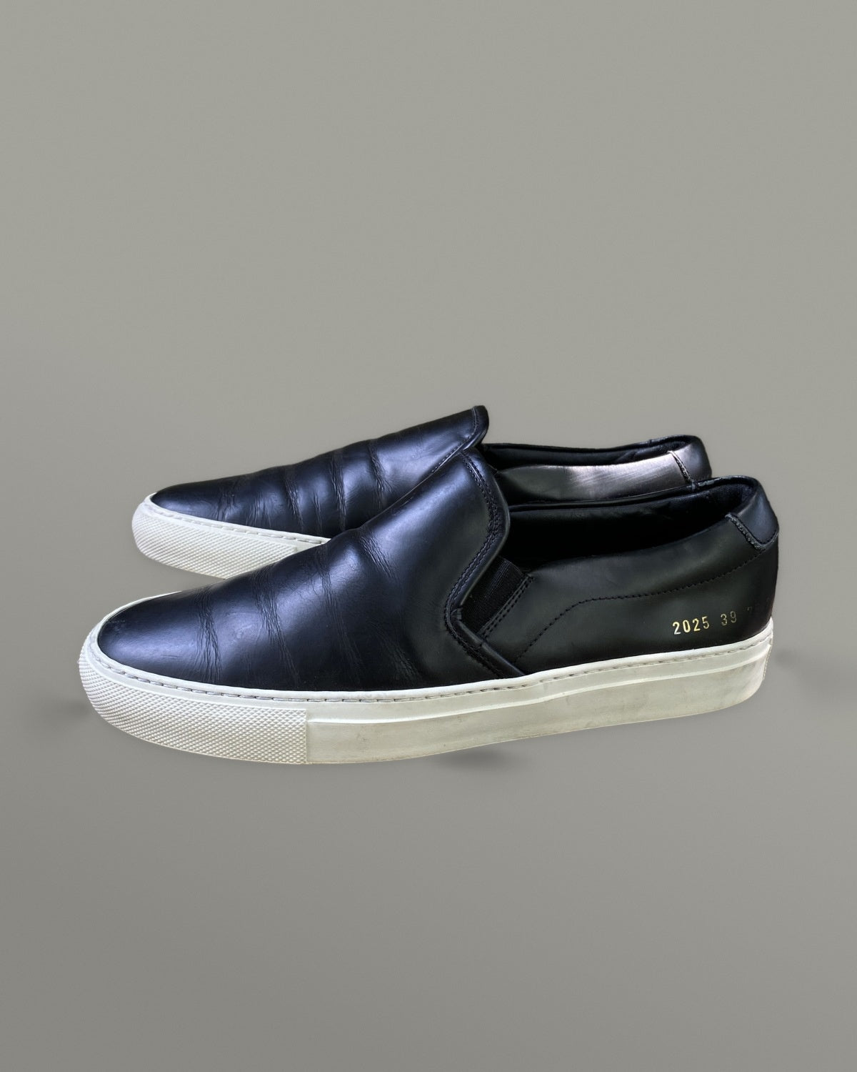 Common Projects Black Leather Slip-Ons EU 39
