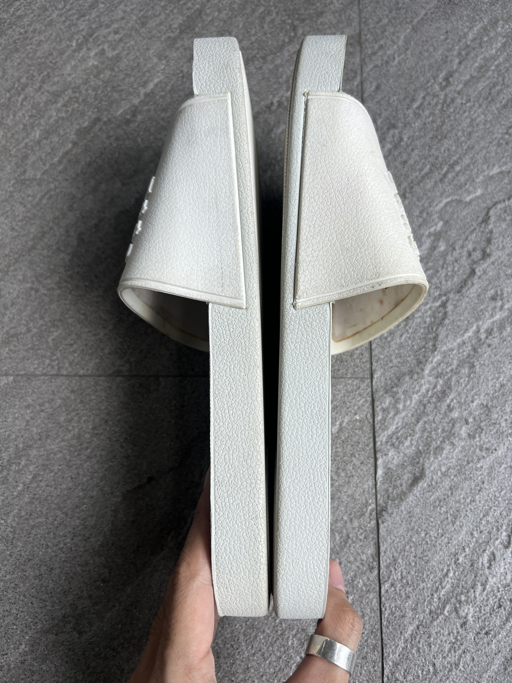 Maison Margiela Tabi Logo Rubber Slides White EU43