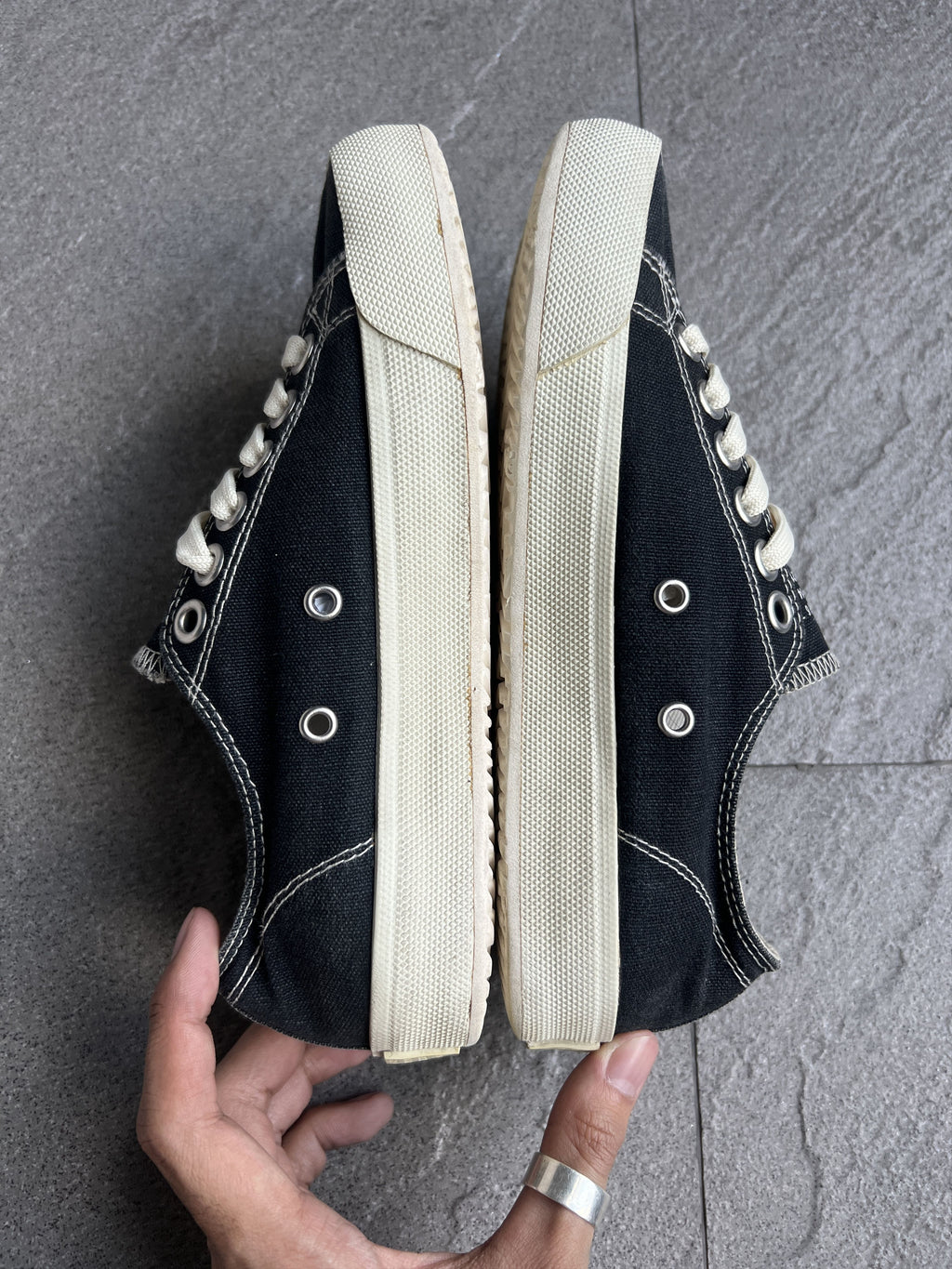 Maison Margiela 22 Tabi Canvas Sneakers Black EU35