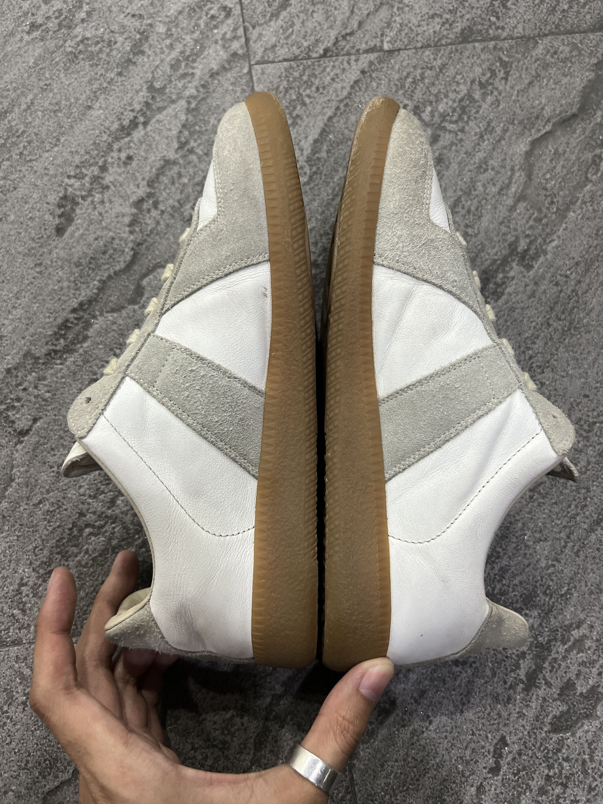 Maison Margiela Distressed White Grey Replica GAT 36.5