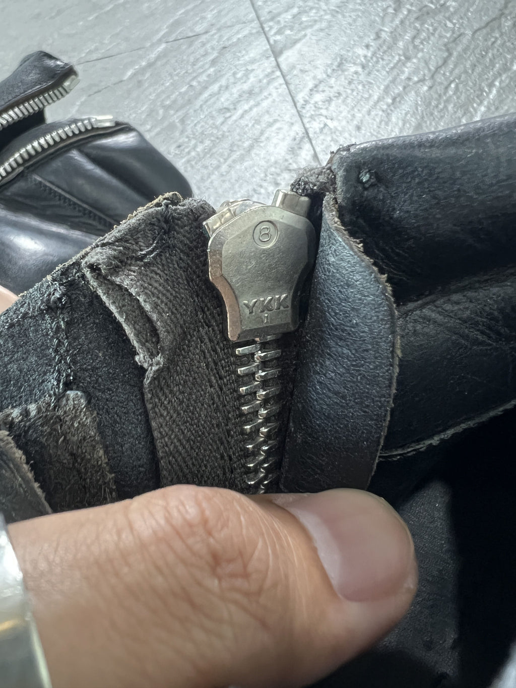 Rick Owens Leather Side Zip Sneakers Black EU36.5