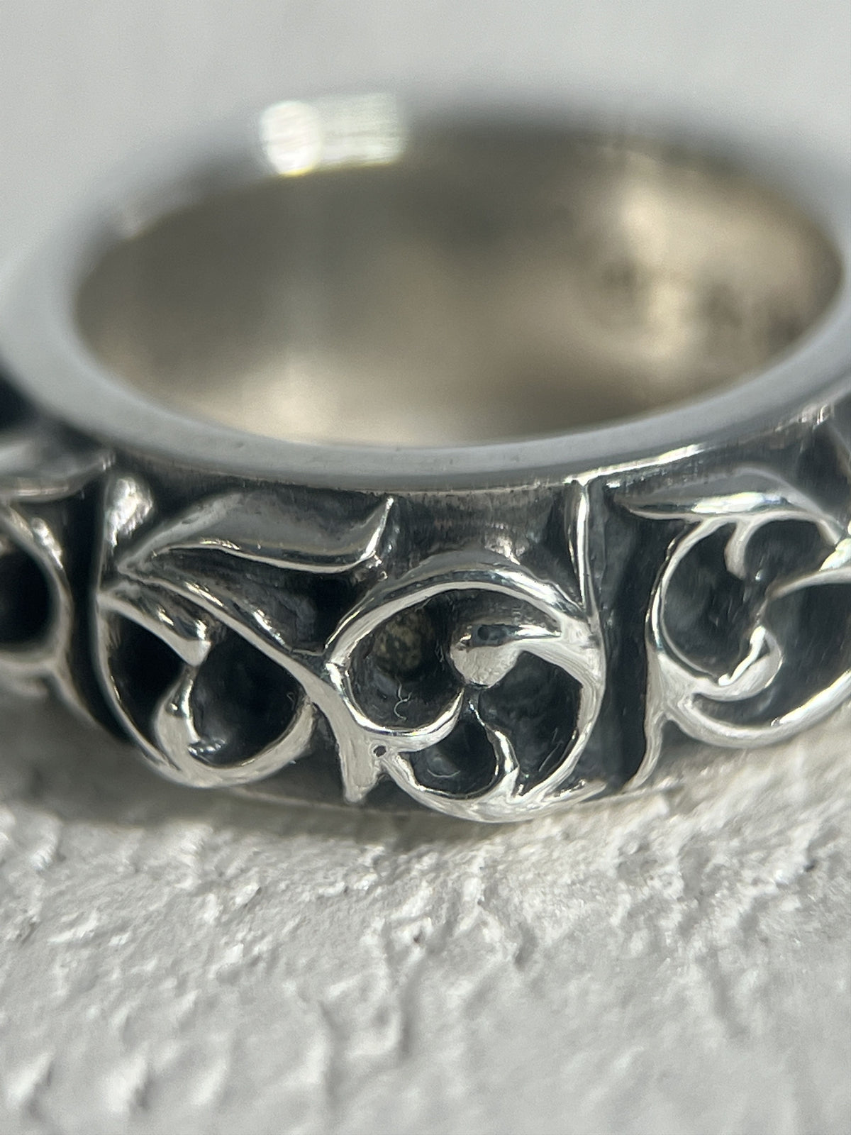 Chrome Hearts Eternity Vine Scroll Band Ring Size 47 / US4