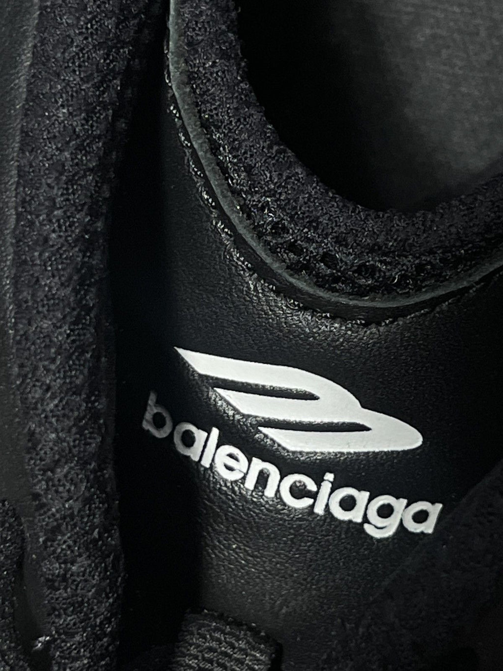 Balenciaga Monday Sneaker Triple Black EU43