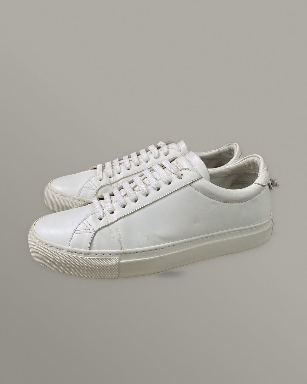 Givenchy White Leather Low-Top Sneakers EU 40