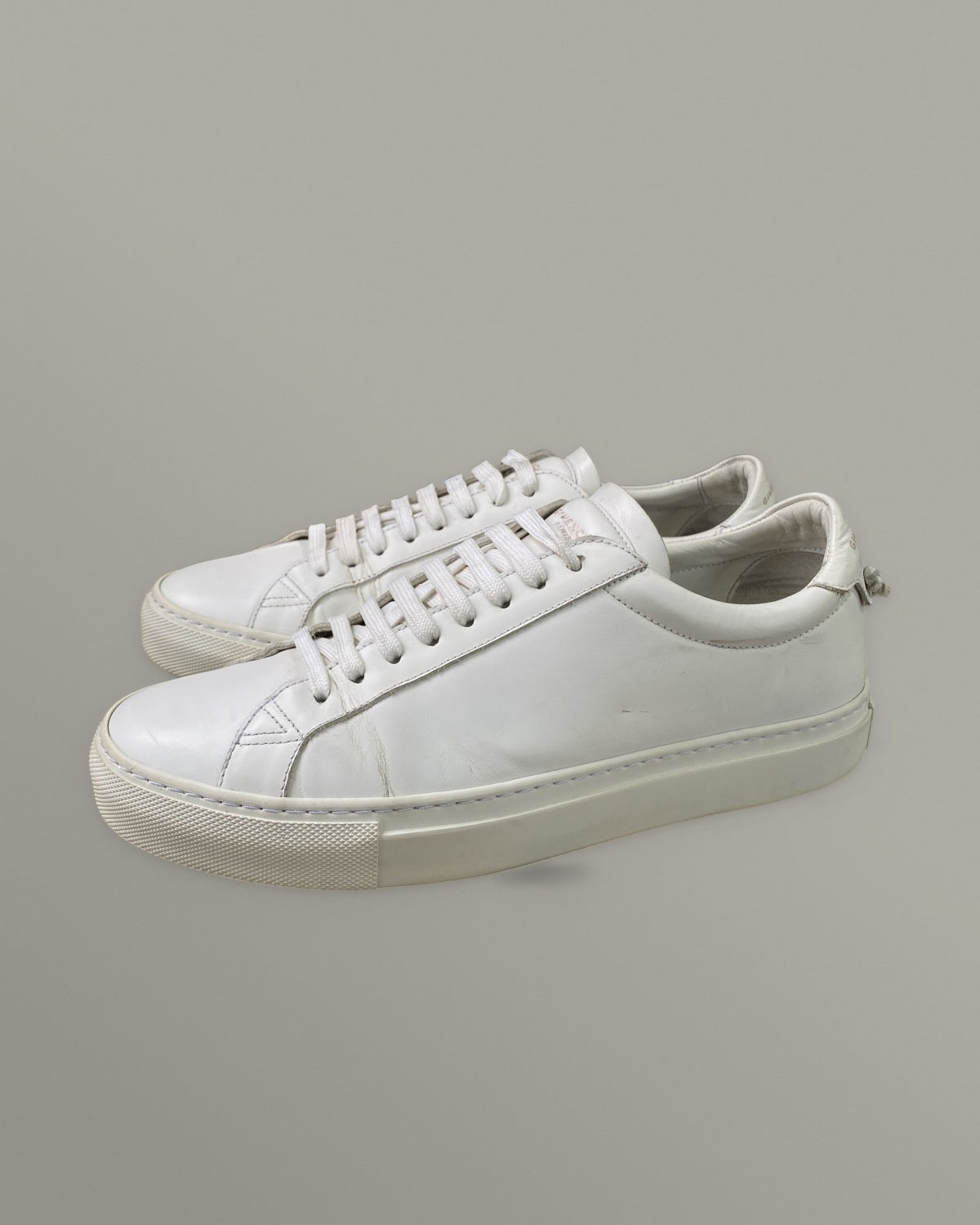 Givenchy White Leather Low-Top Sneakers EU 40