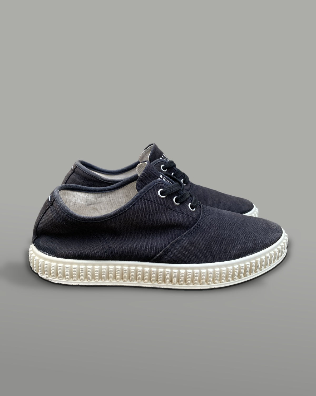 Maison Margiela Black Canvas Low-Top Sneakers 41