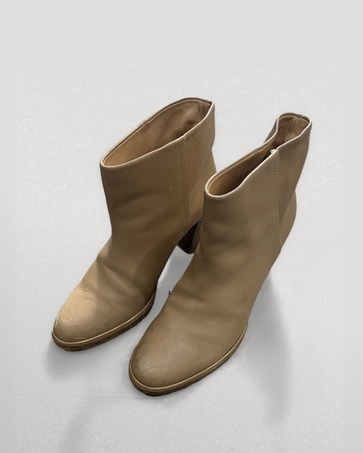 Maison Martin Margiela Camel Leather Ankle Boots EU39