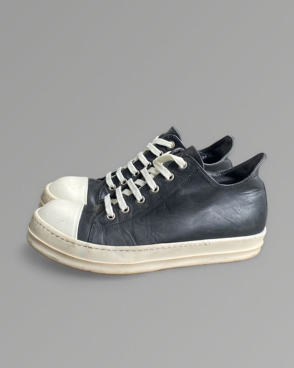 Rick Owens Low Sneaker Black Leather Milk Toe 39