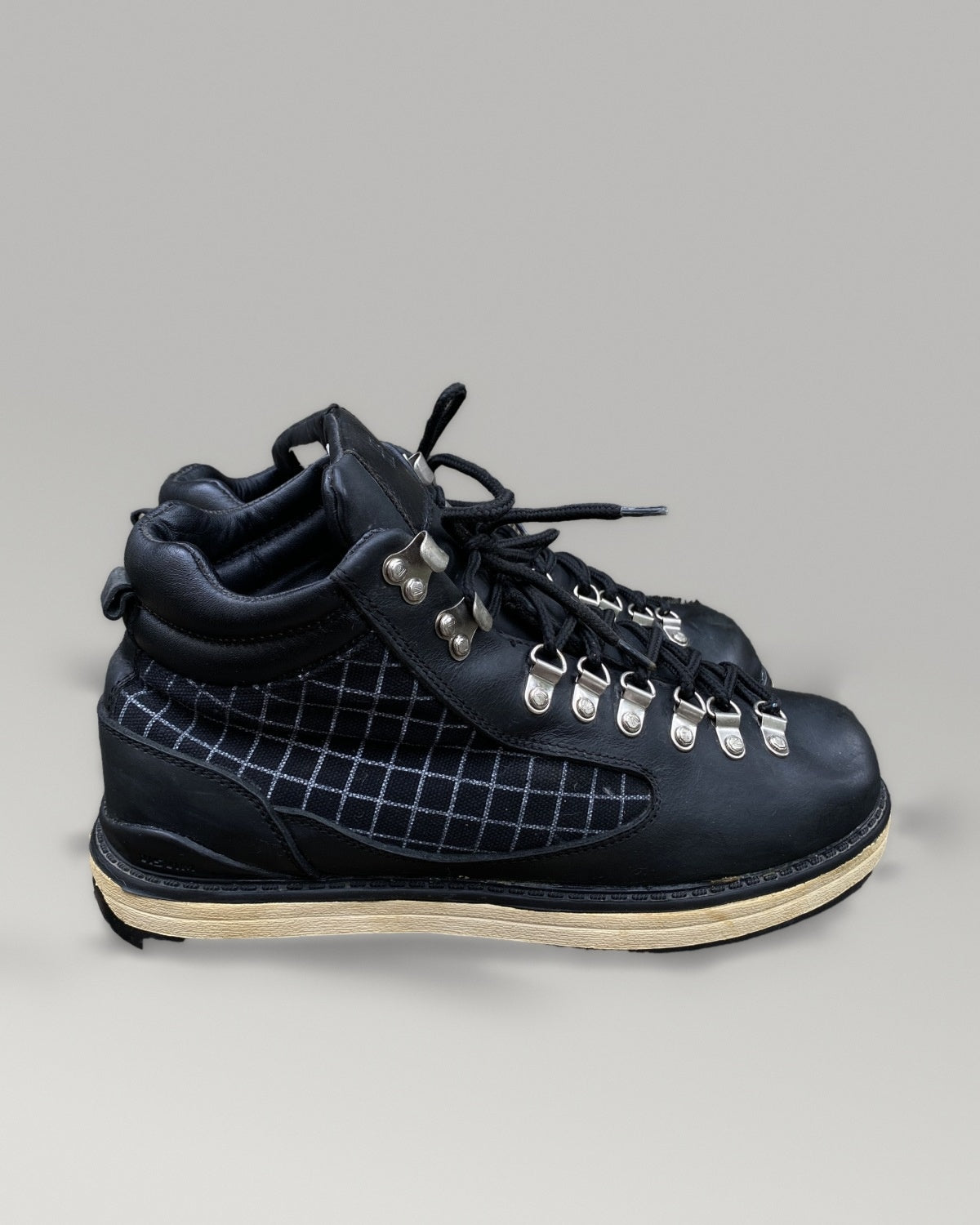 visvim x mastermind Japan Leather Hiking Boots 8